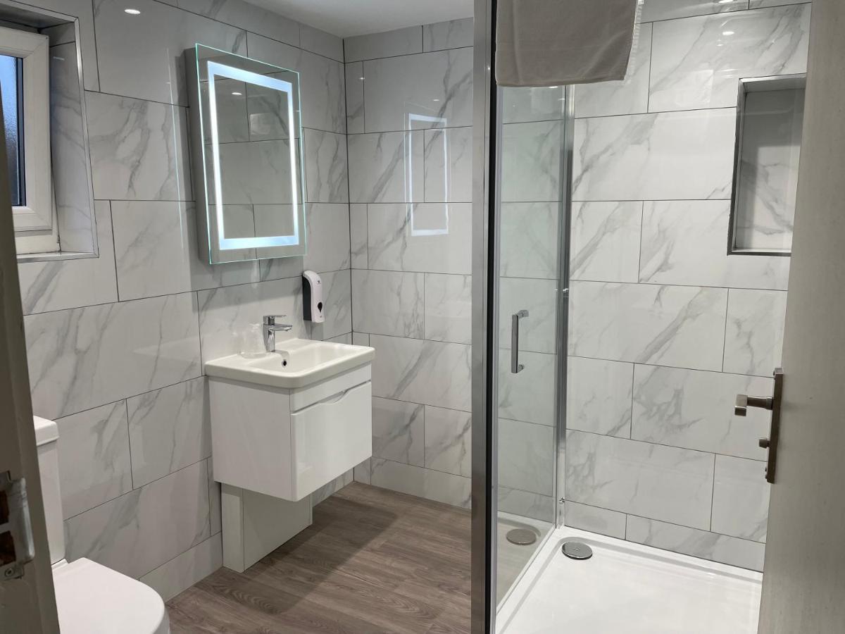 אנפילד Holtwhites Hotel מראה חיצוני תמונה