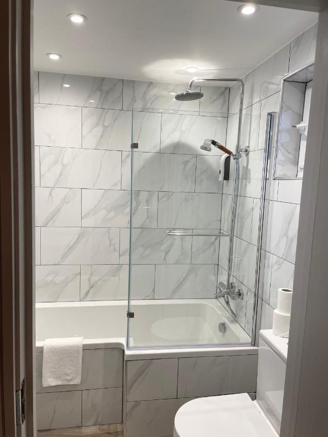 אנפילד Holtwhites Hotel מראה חיצוני תמונה