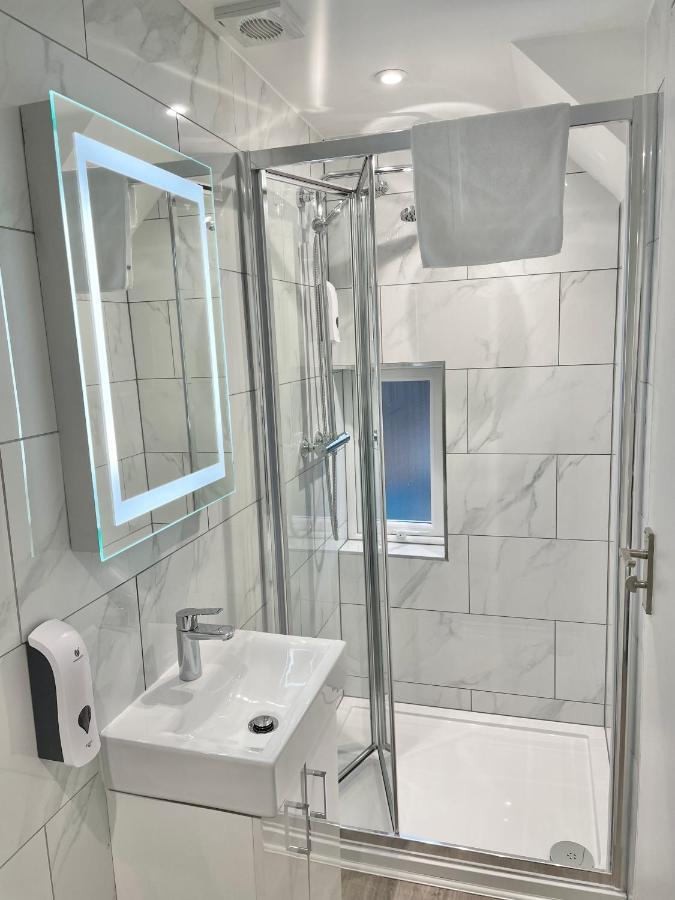 אנפילד Holtwhites Hotel מראה חיצוני תמונה