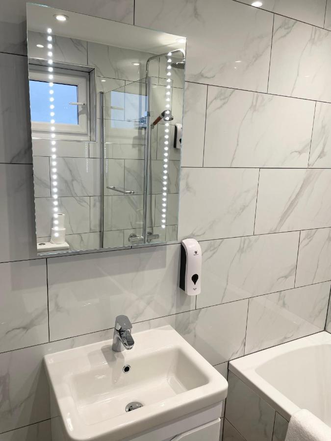 אנפילד Holtwhites Hotel מראה חיצוני תמונה