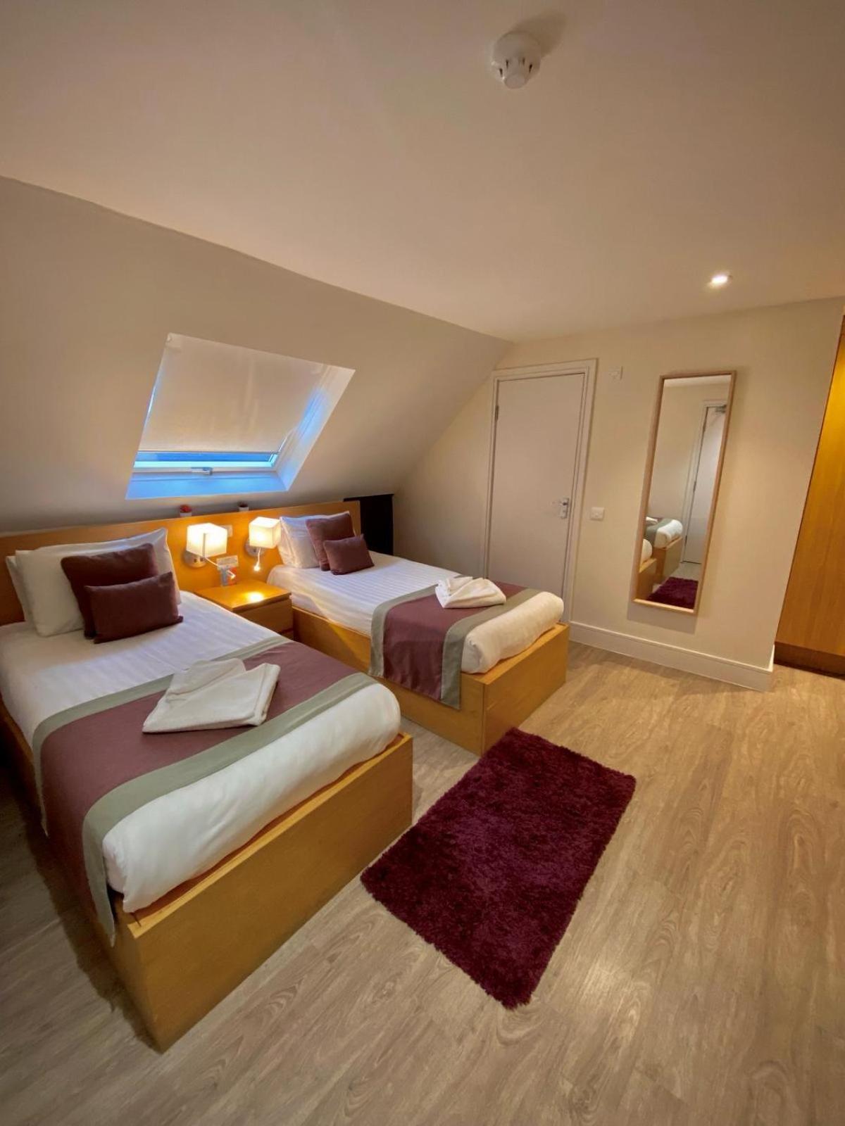 אנפילד Holtwhites Hotel מראה חיצוני תמונה