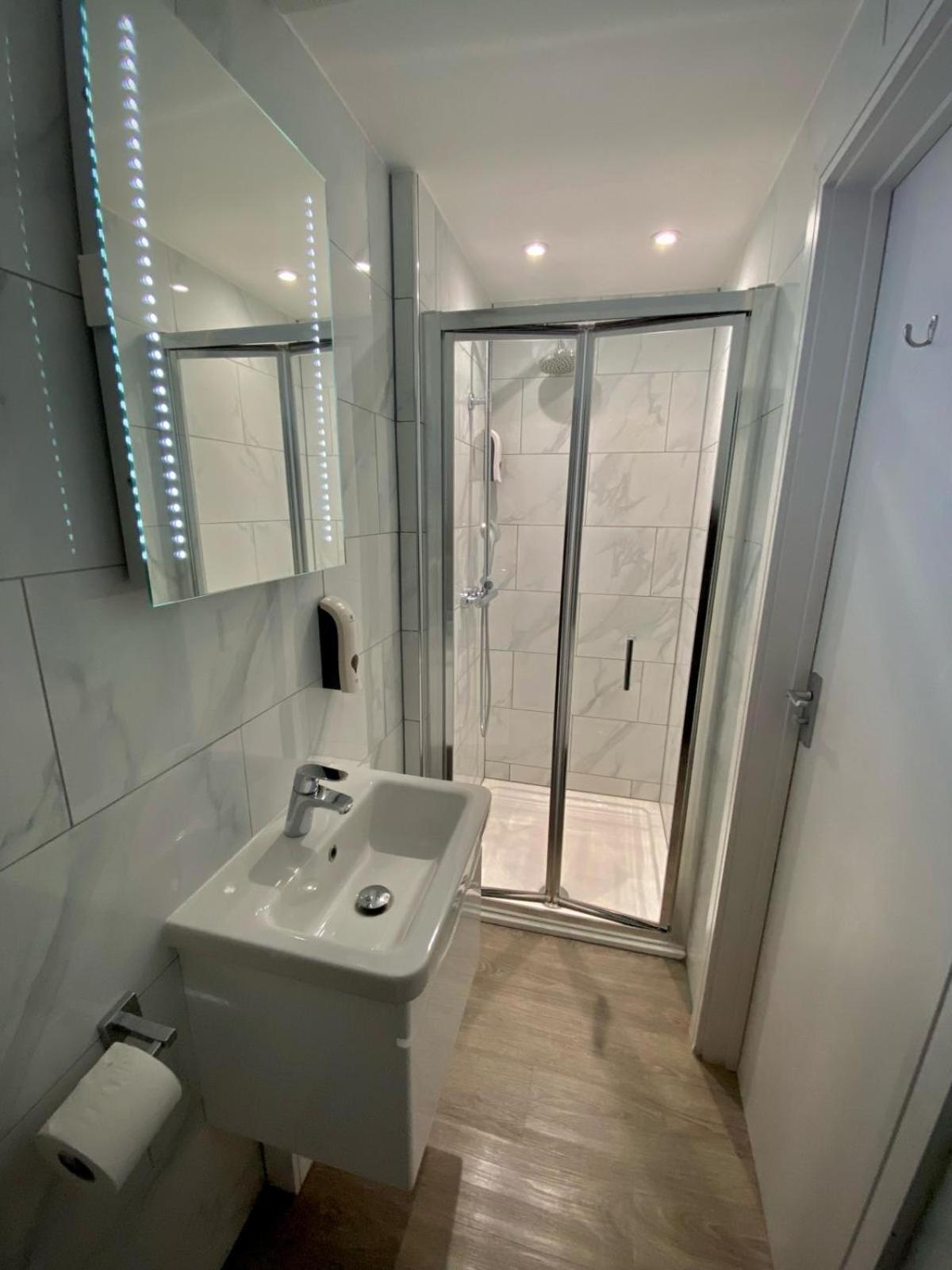 אנפילד Holtwhites Hotel מראה חיצוני תמונה